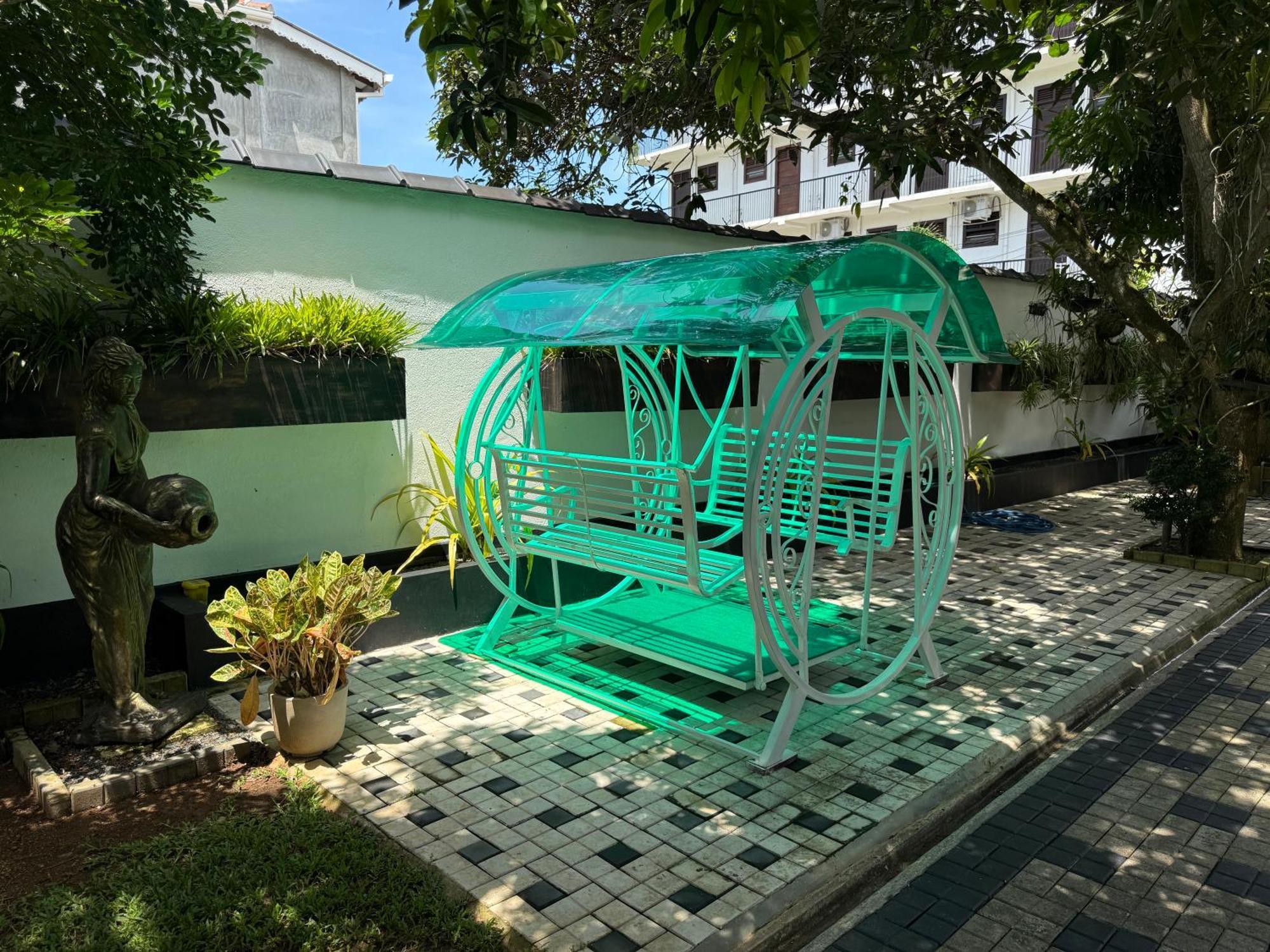 Avon Villa Хиккадува Экстерьер фото